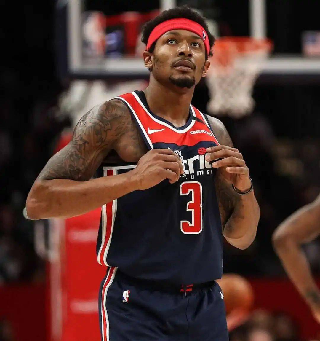 忽然出现在 忽然出现在